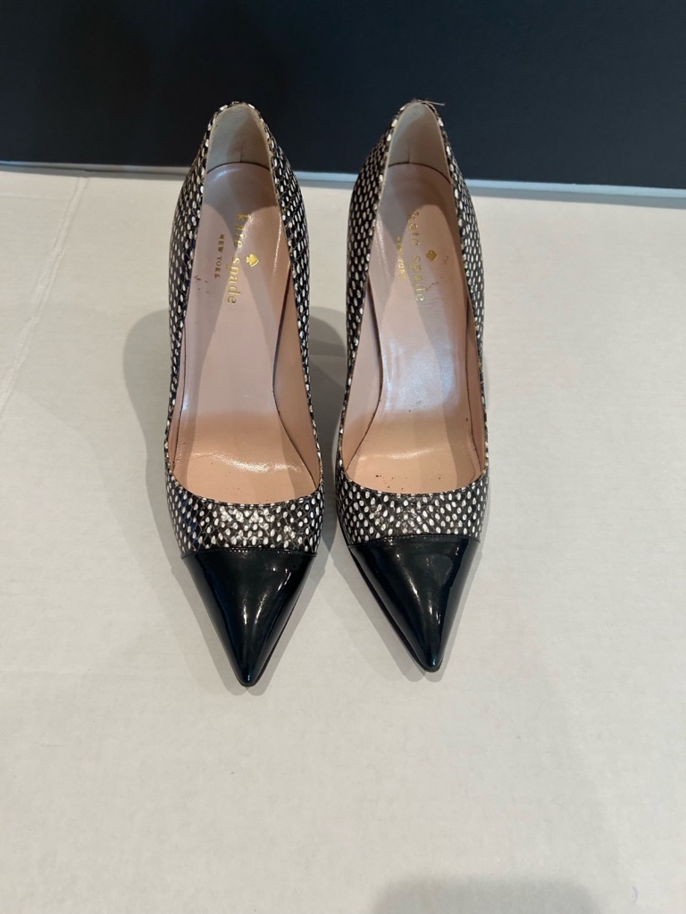 Kate Spade Black & White Pointed Toe Women's Pumps Stiletto 6.5